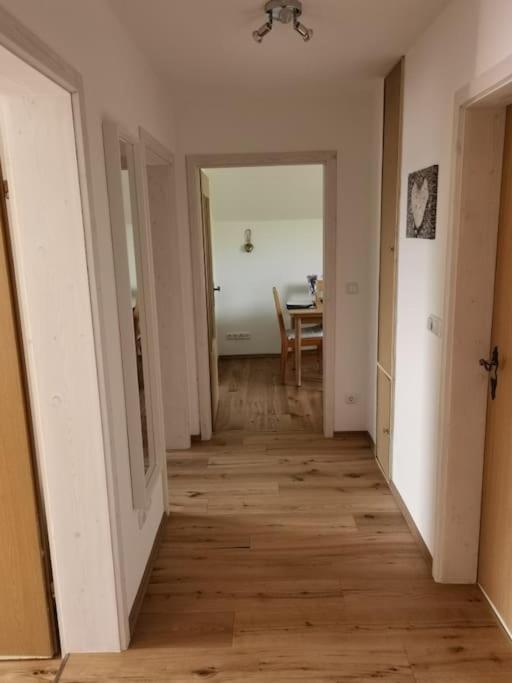 Wohnung Mit Ausblick Im Allgaeu Mit 2 Schlafzimmern Marktoberdorf Bagian luar foto