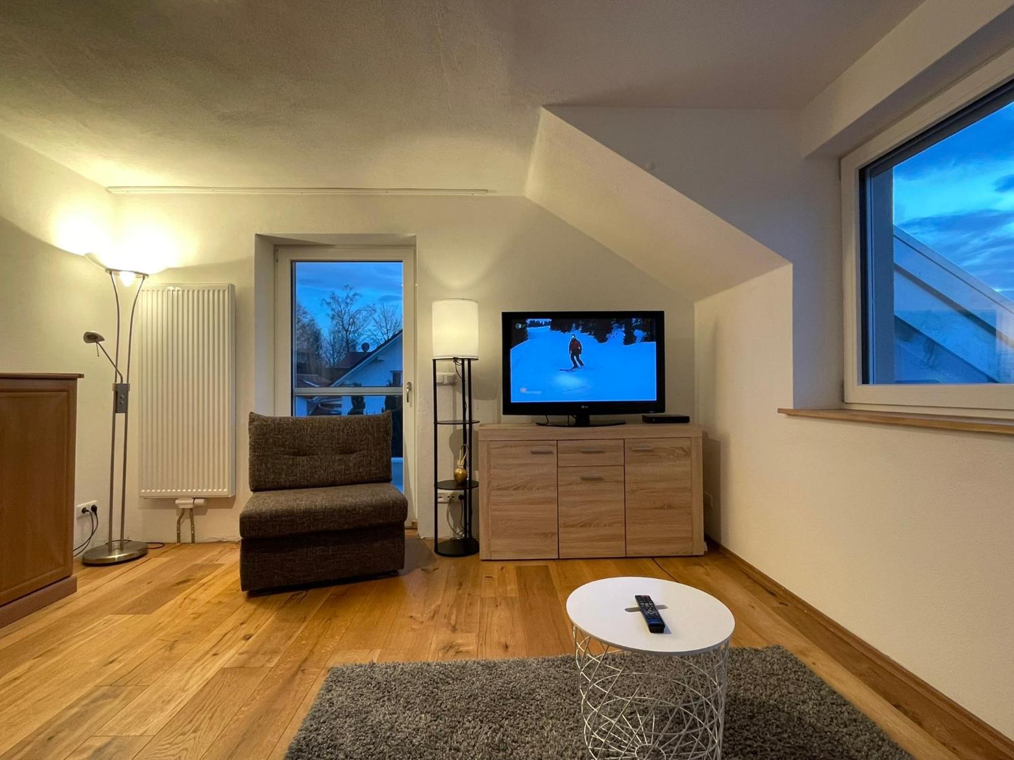 Wohnung Mit Ausblick Im Allgaeu Mit 2 Schlafzimmern Marktoberdorf Bagian luar foto